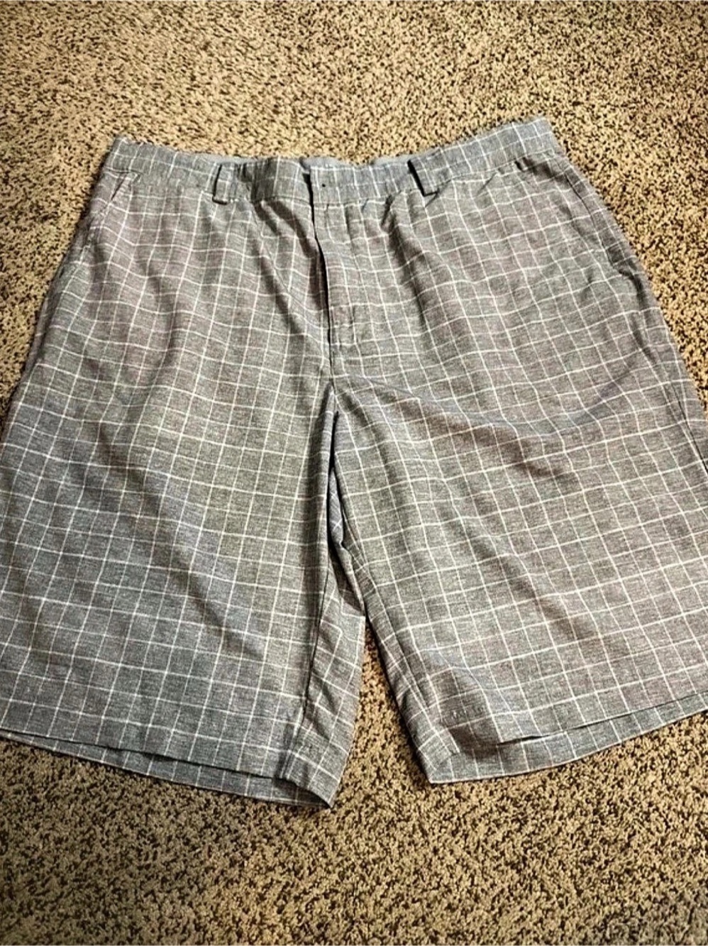 Nike Golf Men's Plaid Golf Shorts Gray Waist 36 Like New